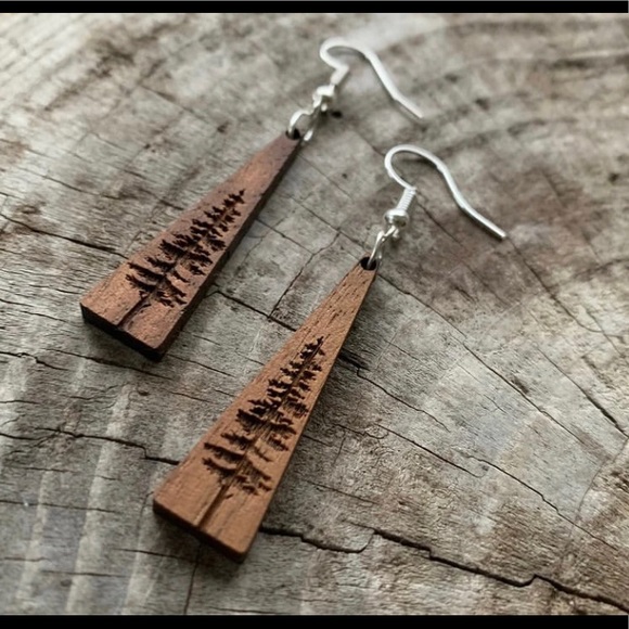 Triangle Sitka Wooden West Coast earrings - Picture 1 of 1